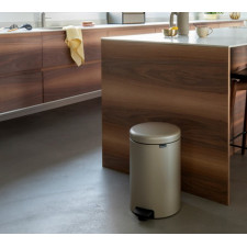 Бак для мусора NewIcon Pedal Bin 20 л. Пластиковое ведро, d43 h 41