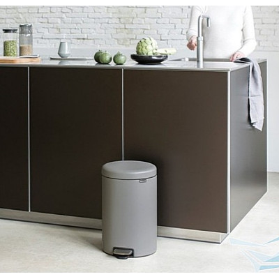 Бак для мусора NewIcon Pedal Bin 20 л. Пластиковое ведро, d43 h 41
