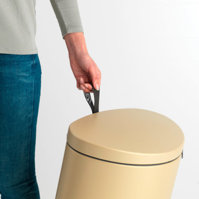 Бак для мусора 30 л полусфераFlatBack+ Space Saving Pedal Bin Silent 37*30 h67