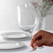 Набор бокалов VINUM 2 шт.6416/16 для кр.вина NEW WORLD PINOT NOIR 0,7 л,подар. уп. Riedel